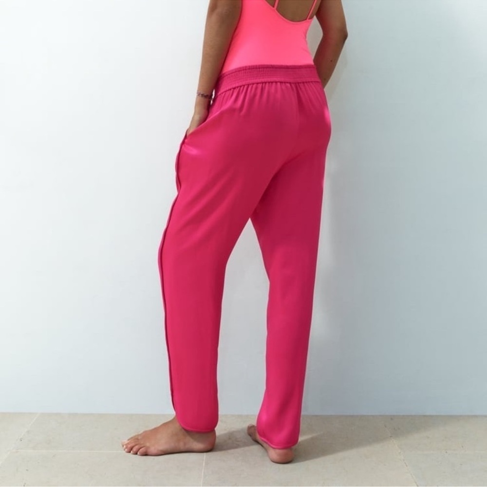 ZARA - WOMEN’S HOT PINK SATIN PANTS - SIZE XS - Picture 4 of 16